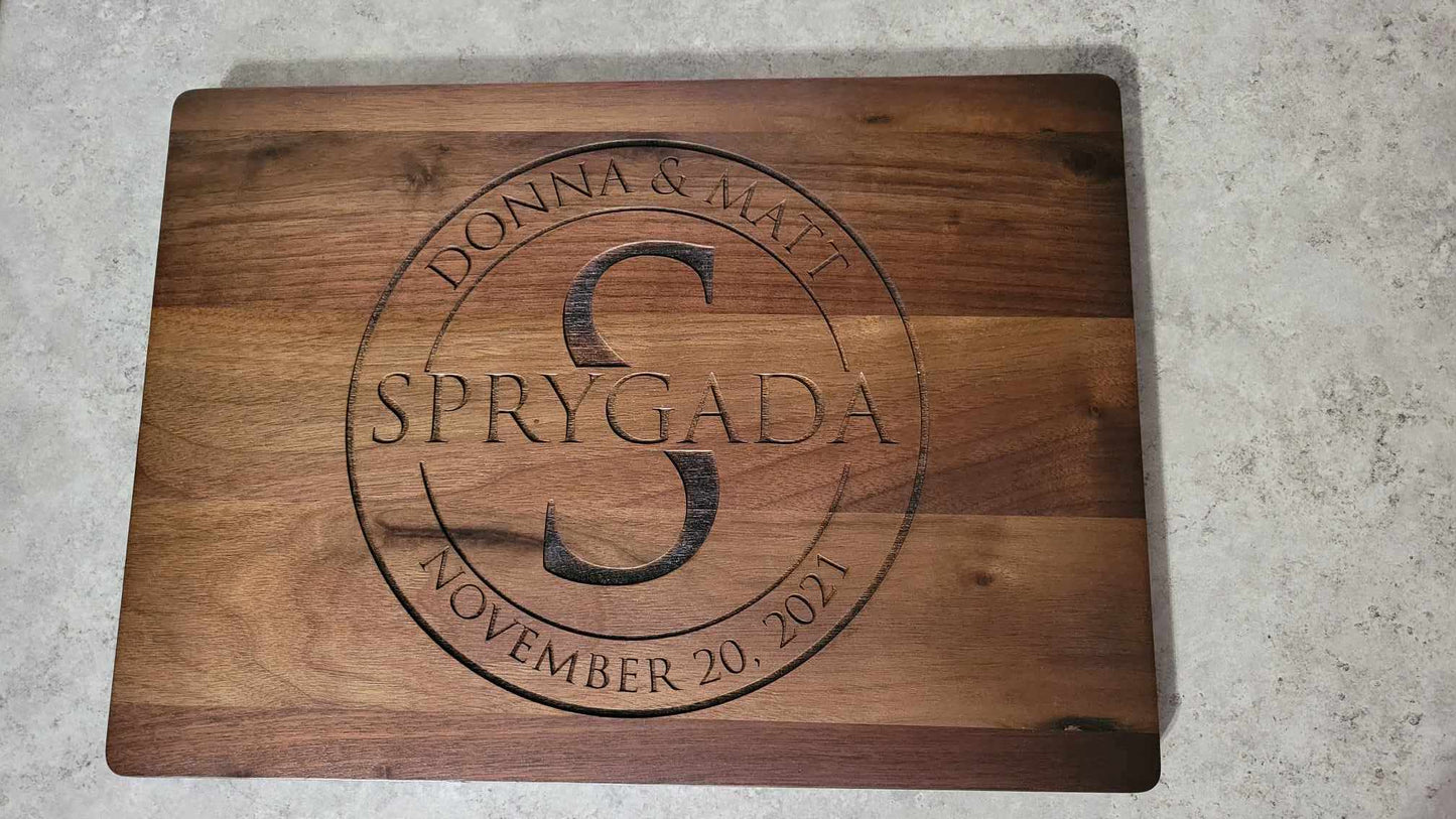 Walnut Cutting Board | Custom Engraving